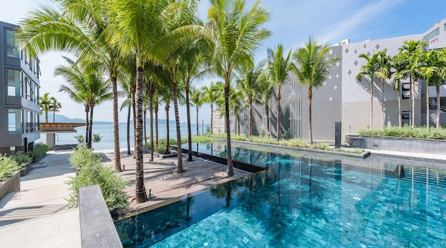 Oceanfront Beach Resort And Spa