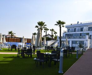 Mimoza Beach Hotel