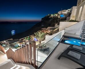 Daydream Luxury Suites