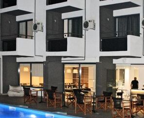 Amphitryon Boutique Hotel