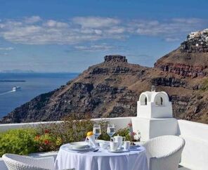 Cliff Side Suites