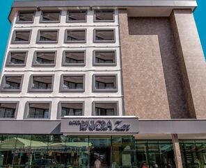 Riviera Zen Hotel