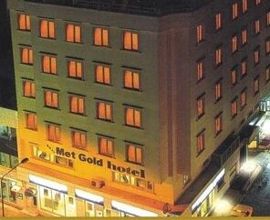 Met Gold Hotel
