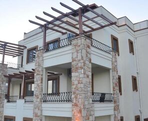 Liona Residences